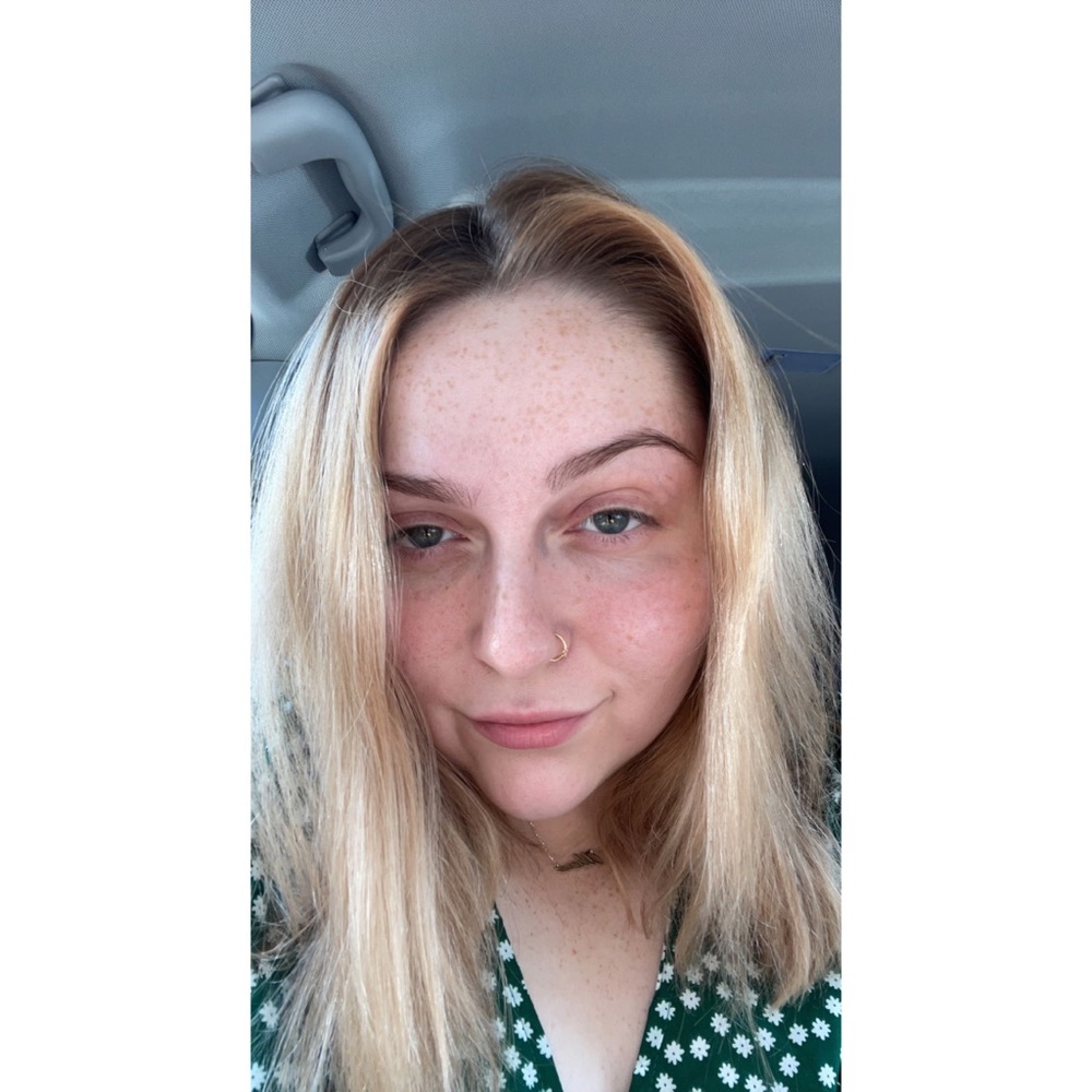 Meet your Posher, Alicia